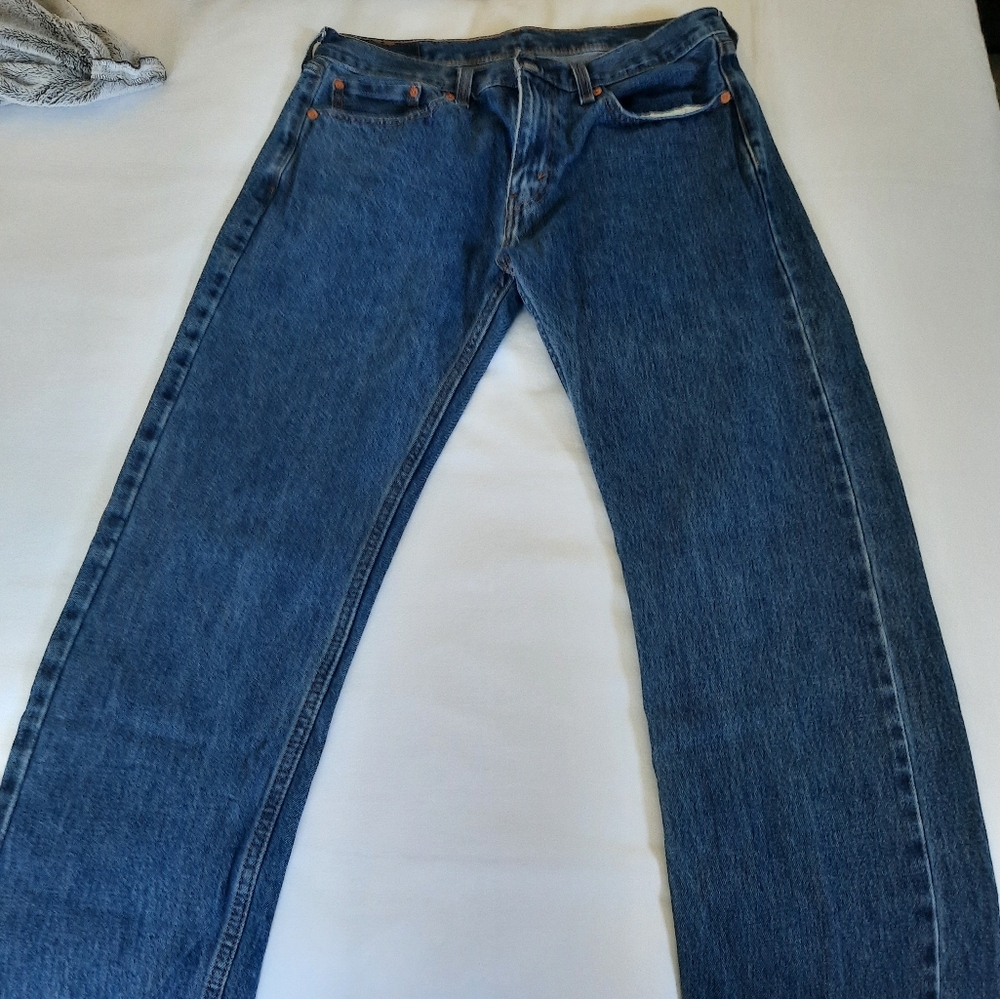 Men’s Levi’s 505 jeans